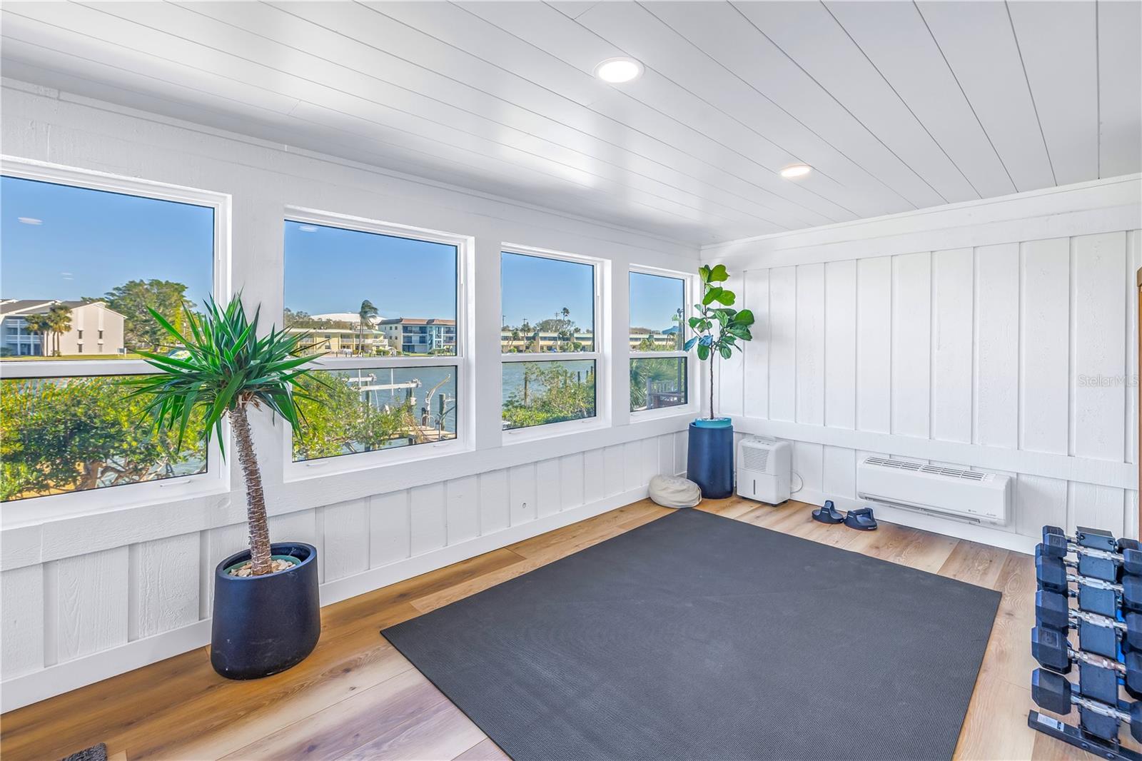 CONEY ISLAND - Residential Lease