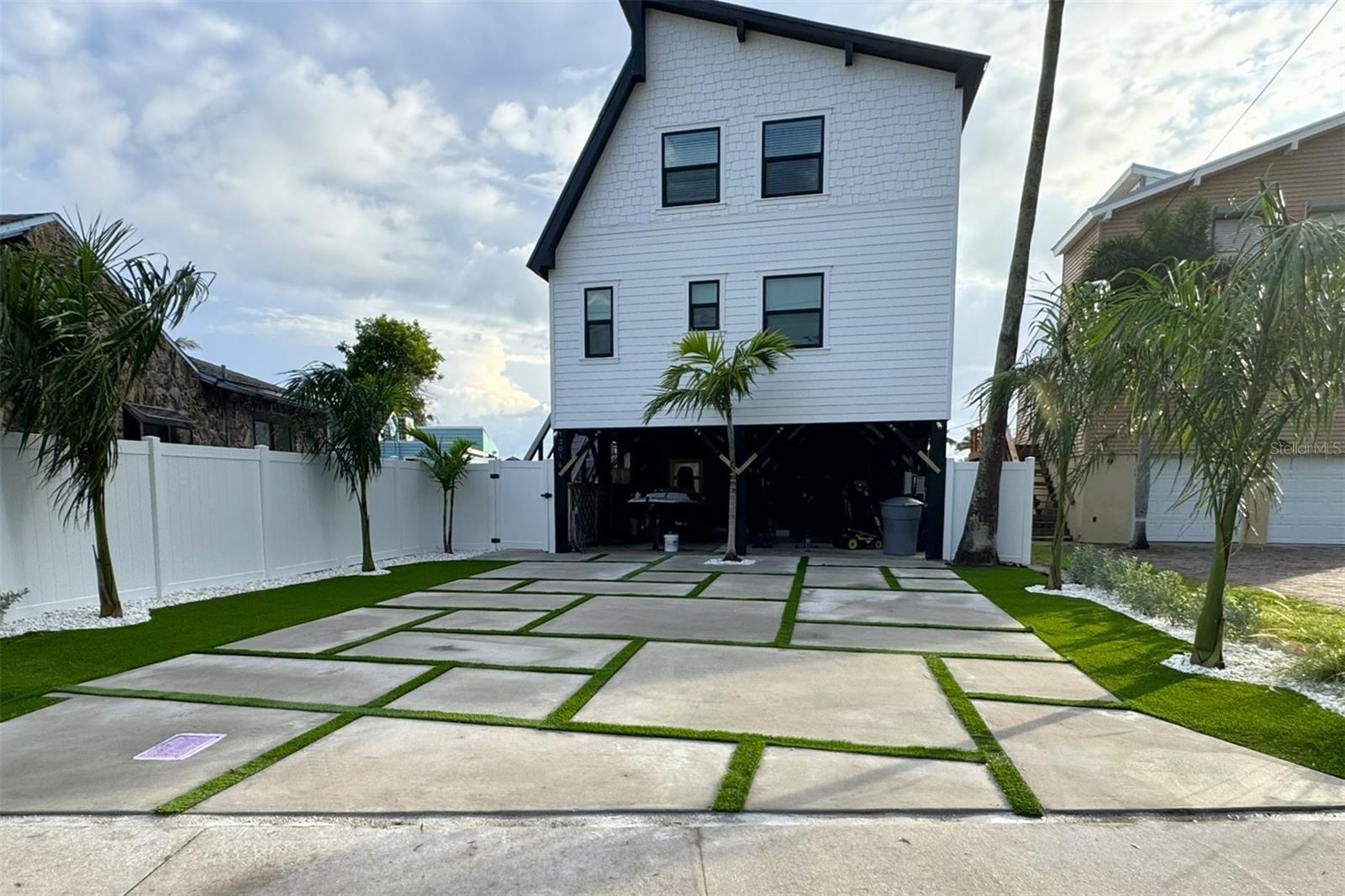 CONEY ISLAND - Residential Lease