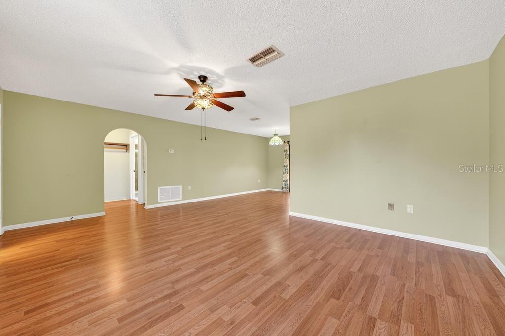 BREEZEWOOD PARK UNIT 06 - Residential