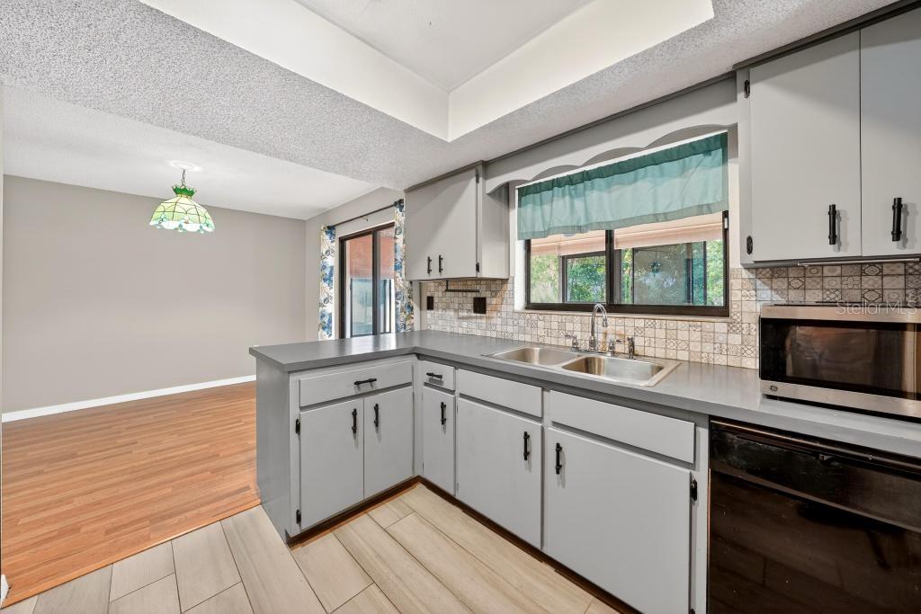 BREEZEWOOD PARK UNIT 06 - Residential