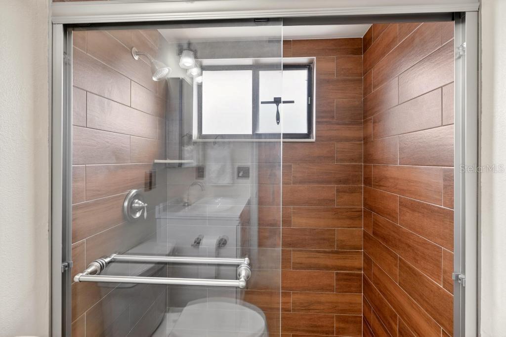 BREEZEWOOD PARK UNIT 06 - Residential