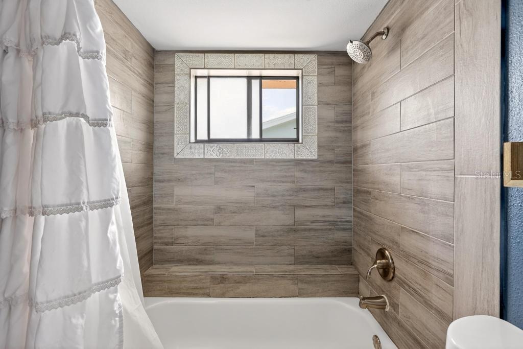 BREEZEWOOD PARK UNIT 06 - Residential