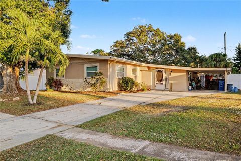 Photo of 3635 Bali Drive, Sarasota, FL 34232 (MLS # A4671373)