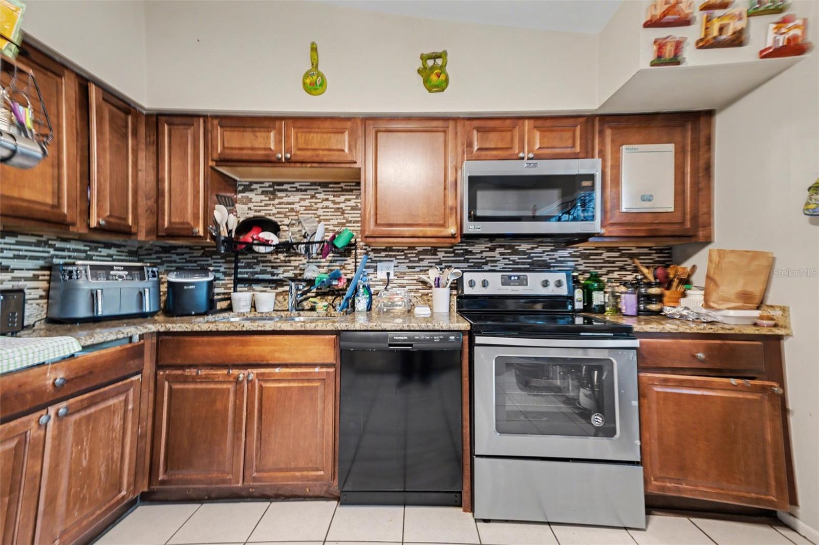 RIDGEWOOD ESTATES RESUB - Residential