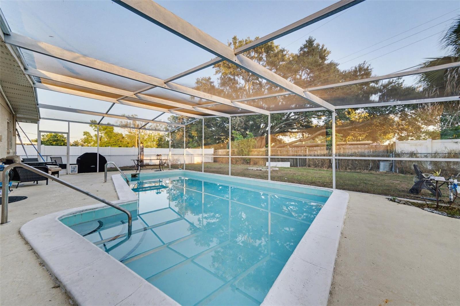 RIDGEWOOD ESTATES RESUB - Residential