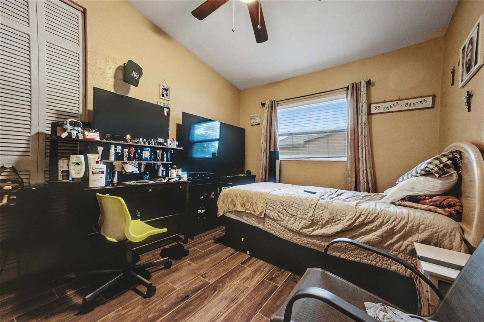 RIDGEWOOD ESTATES RESUB - Residential