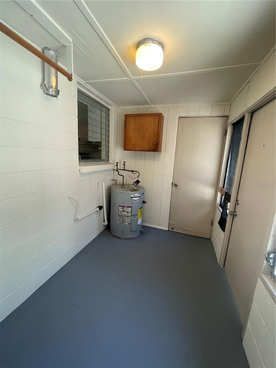 BALLARD HEIGHTS IN DEANBURG 04-17-30 - Residential Income