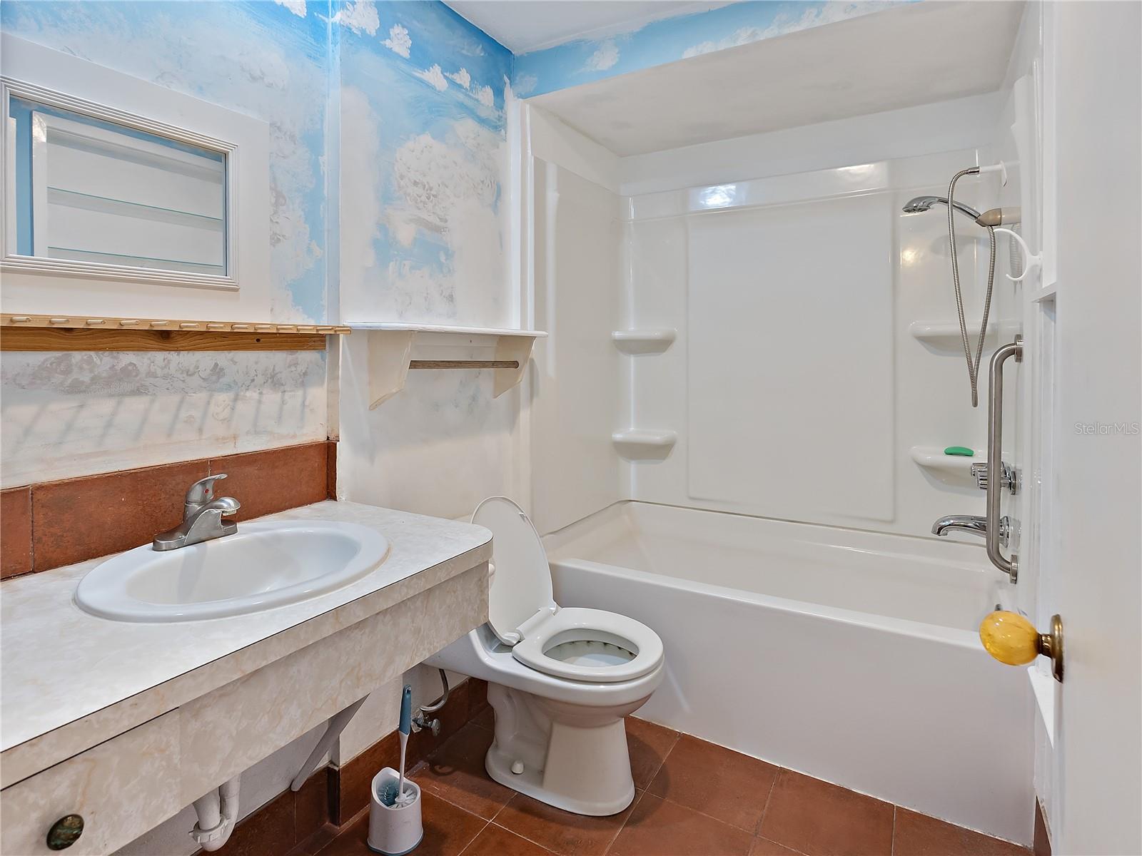 FOREST HILLS - Residential