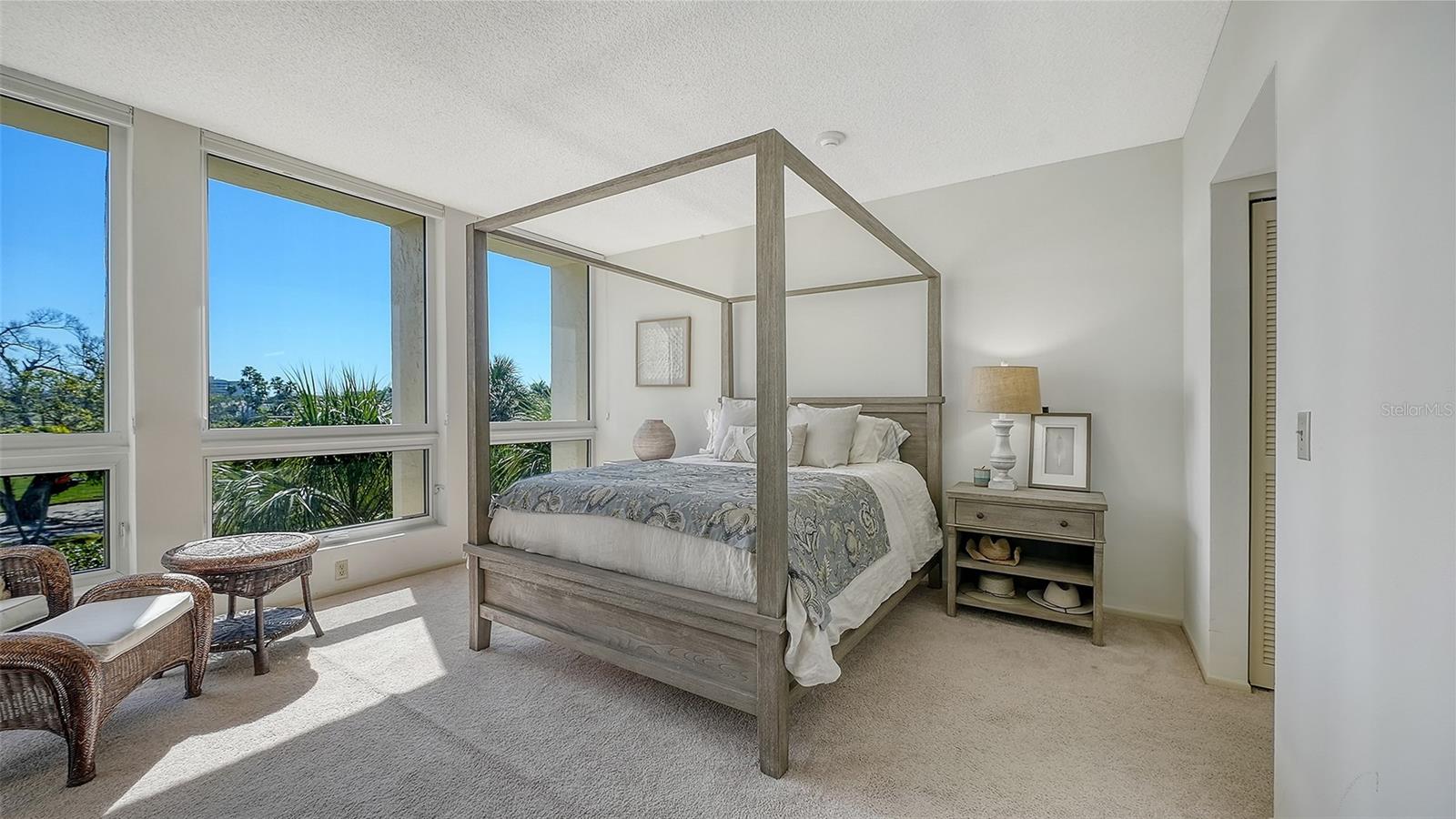 BEACHPLACE III - Residential