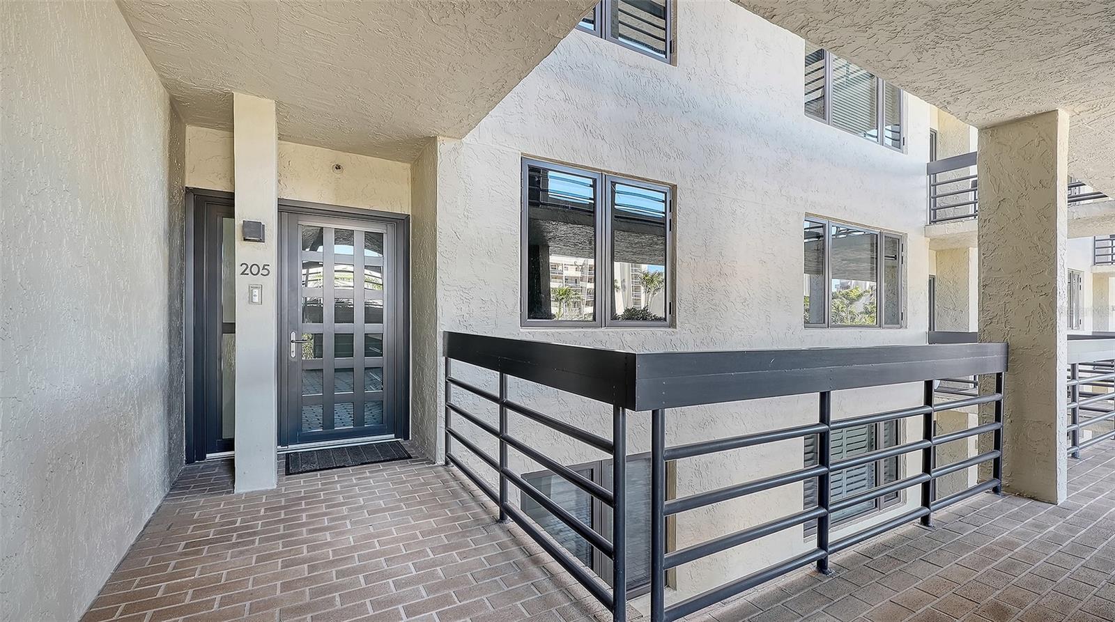 1085 GULF OF MEXICO DRIVE 205