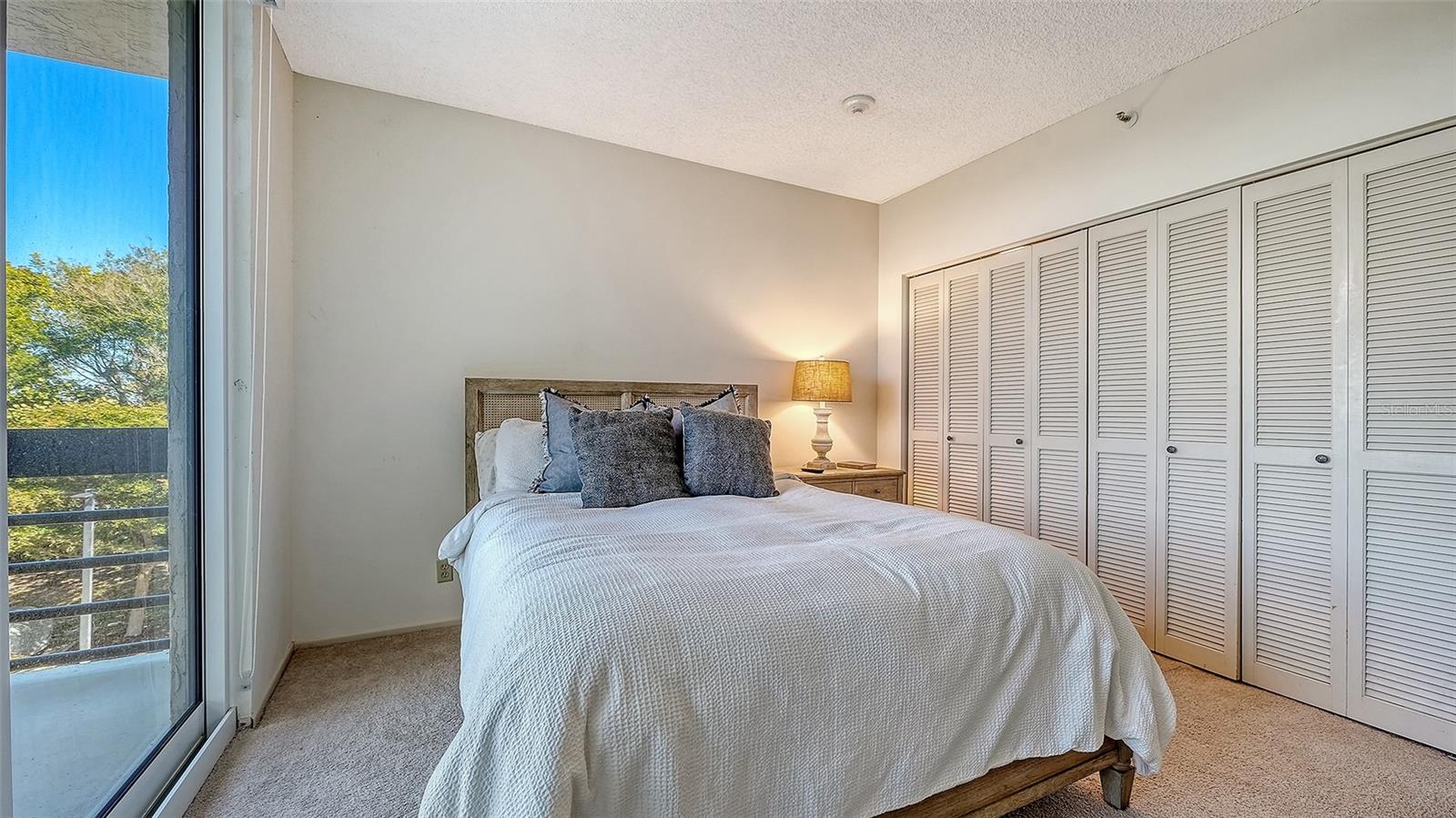 BEACHPLACE III - Residential