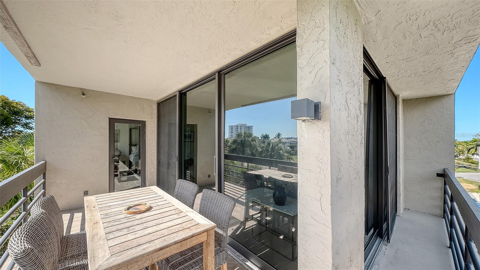 BEACHPLACE III - Residential