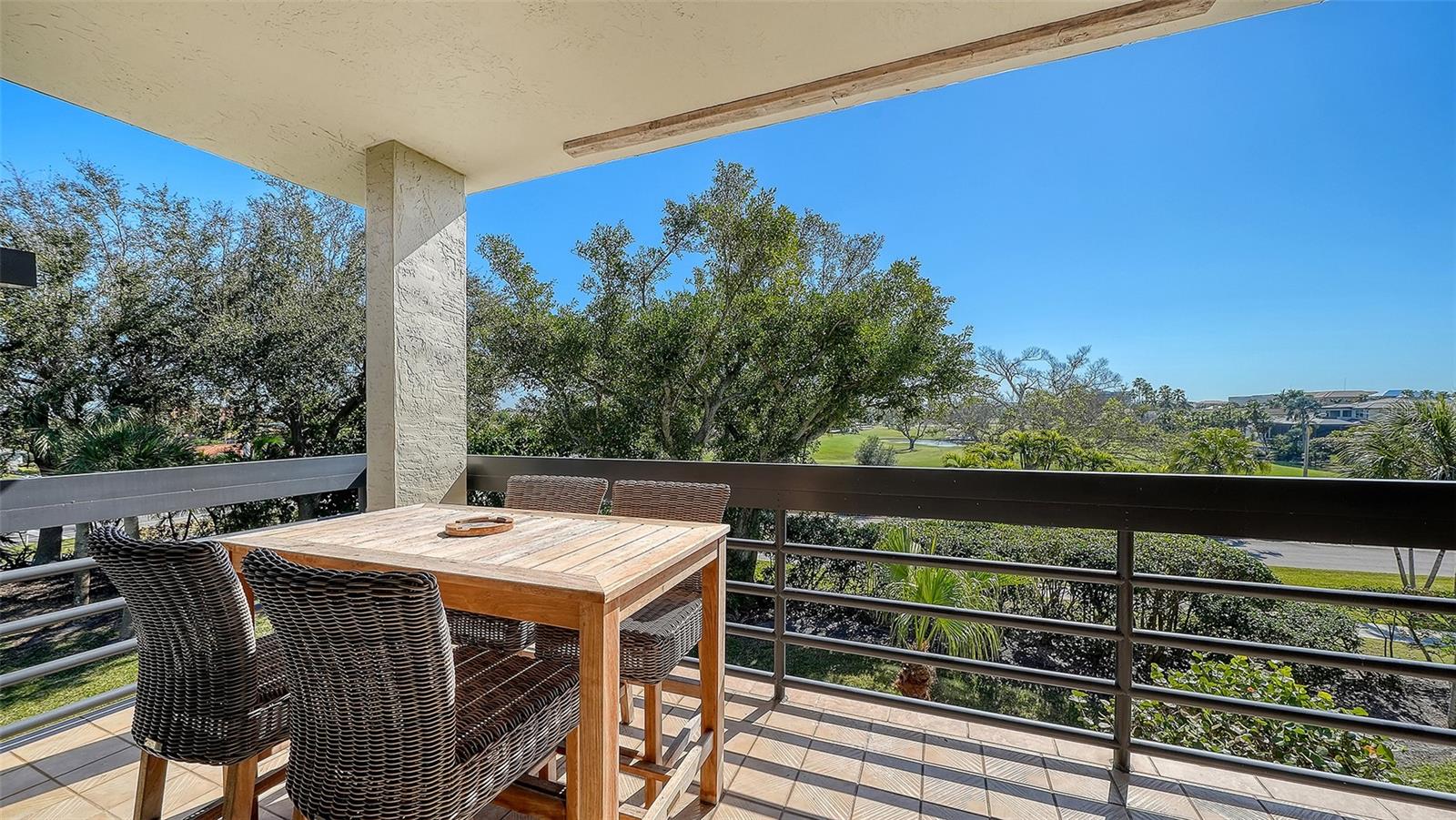 BEACHPLACE III - Residential