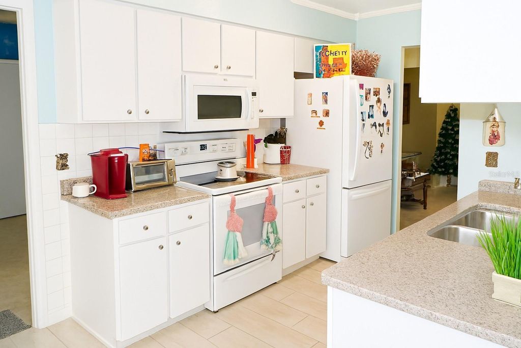 Photo of 8013 W Elm Street, Tampa, FL 33615 (MLS # TB8459251)