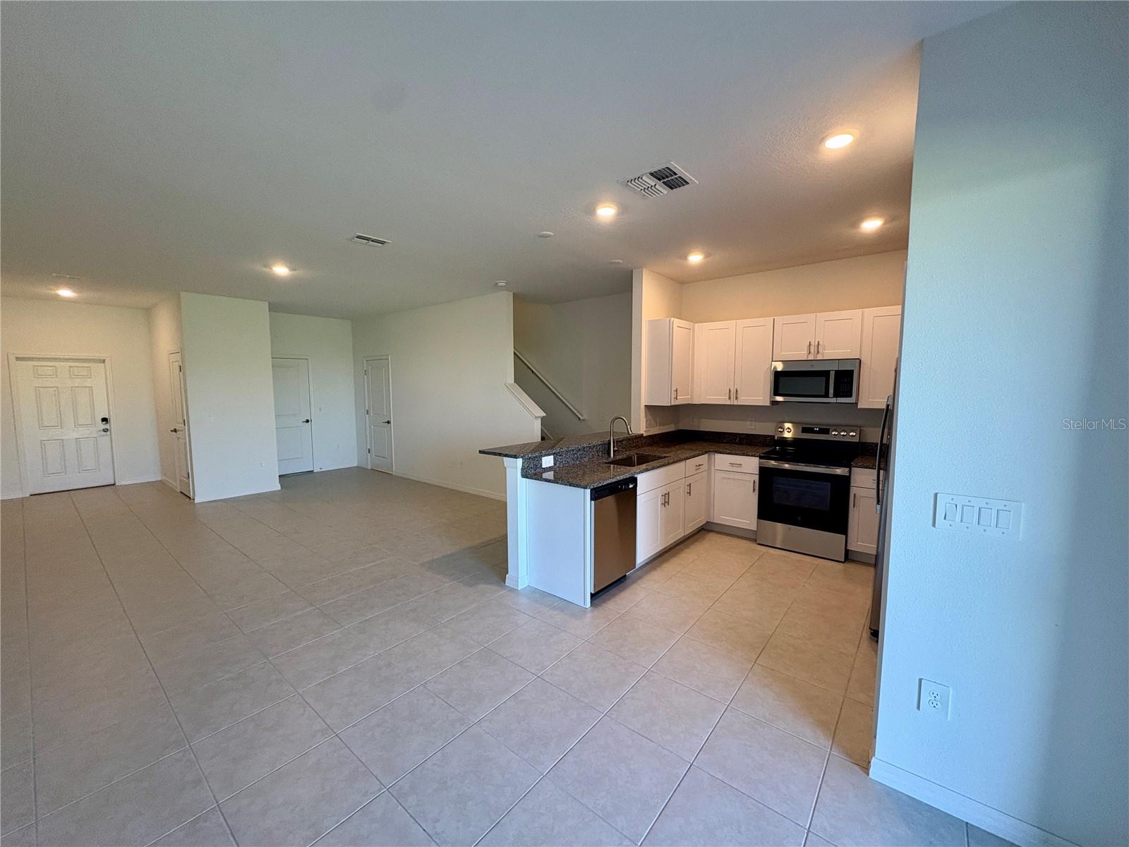 STONEGATE PRESERVE TOWNHOMES - Residential Lease