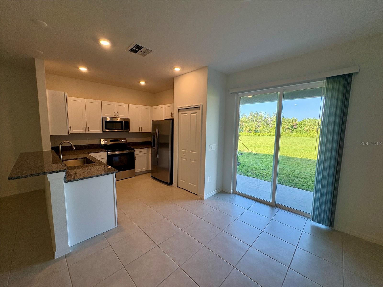 STONEGATE PRESERVE TOWNHOMES - Residential Lease