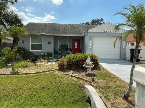 Photo of 6811 S Gabrielle Street, Tampa, FL 33611 (MLS # TB8415322)