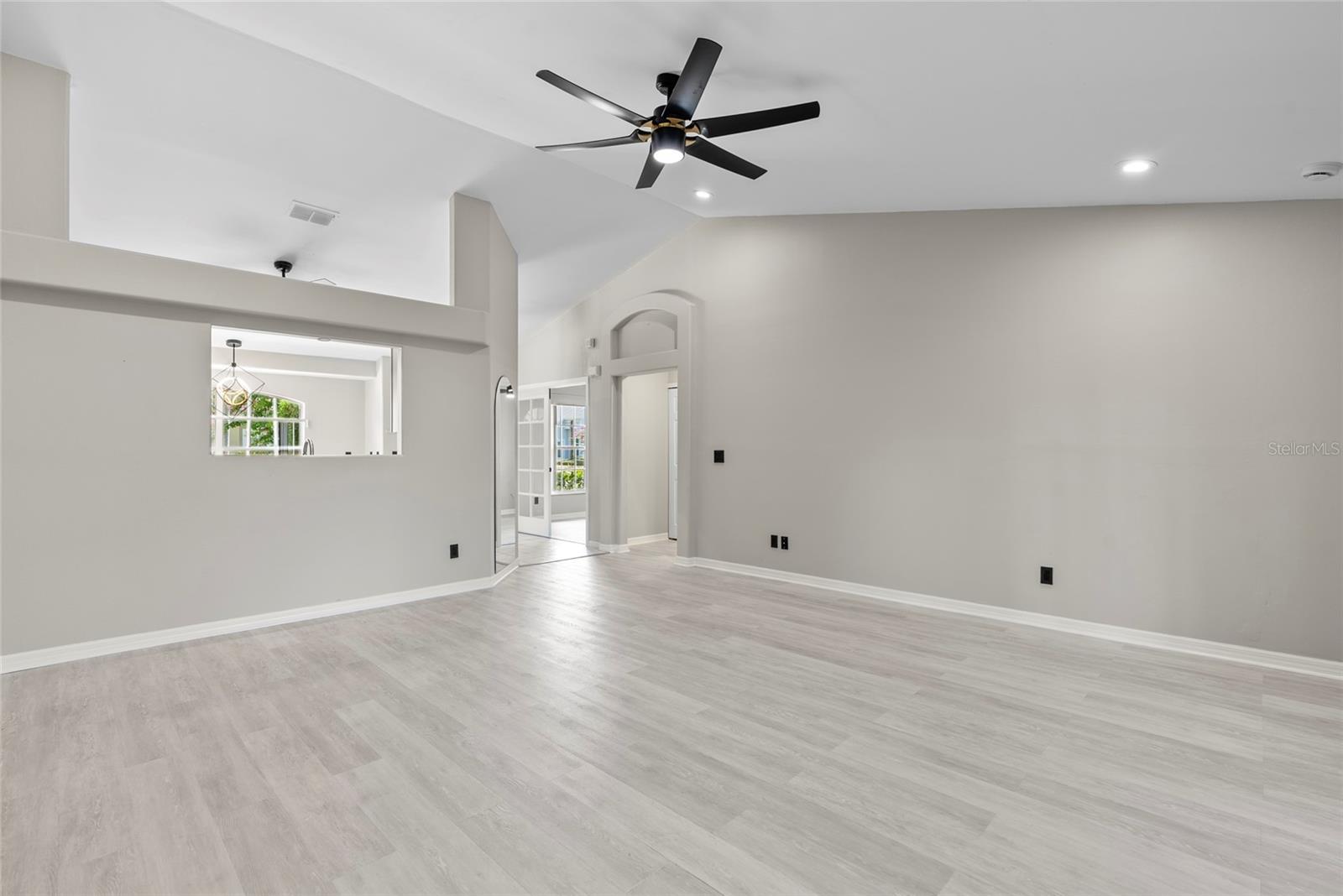 BRENTWOOD HILLS TRCT B UN 2 - Residential