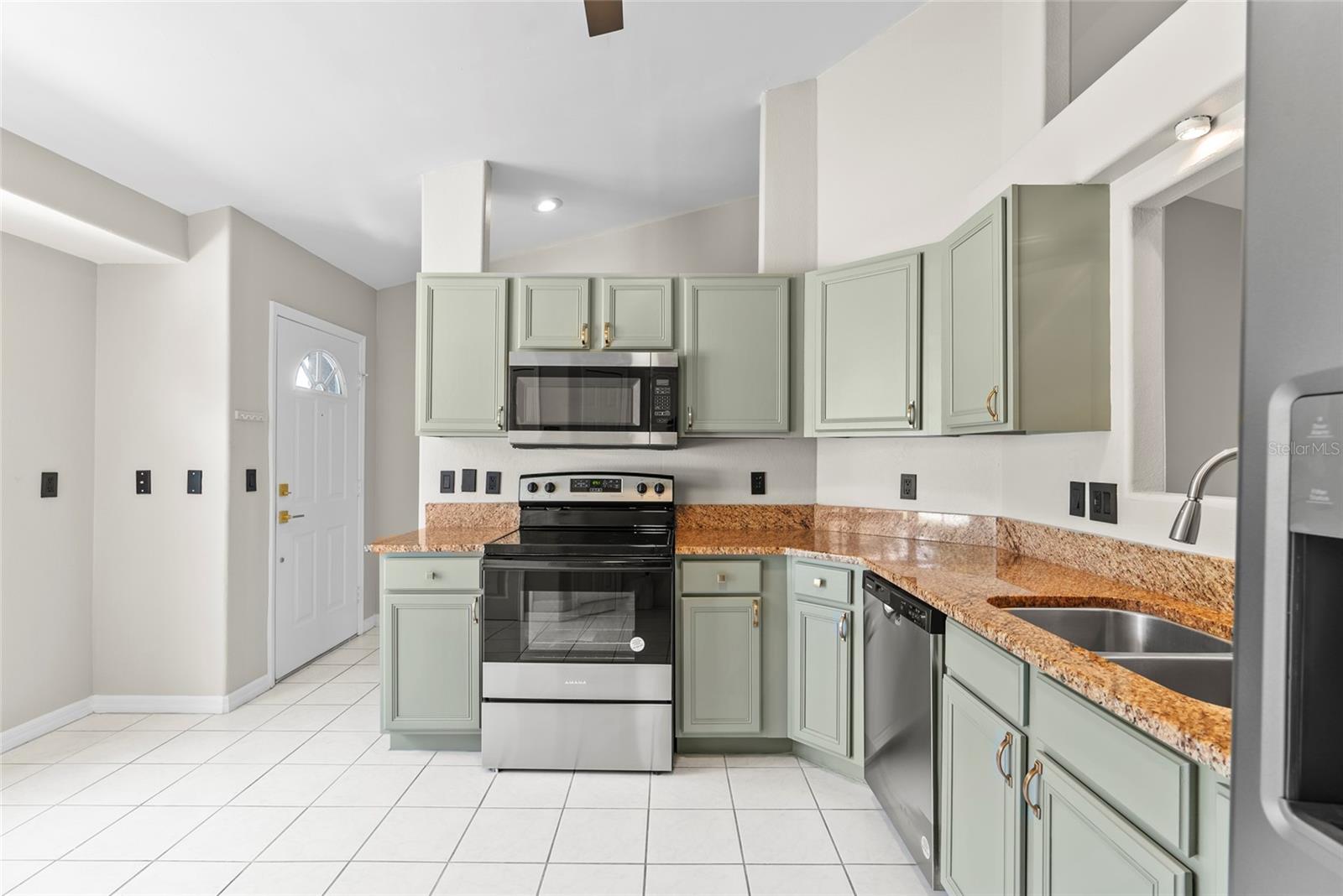 BRENTWOOD HILLS TRCT B UN 2 - Residential