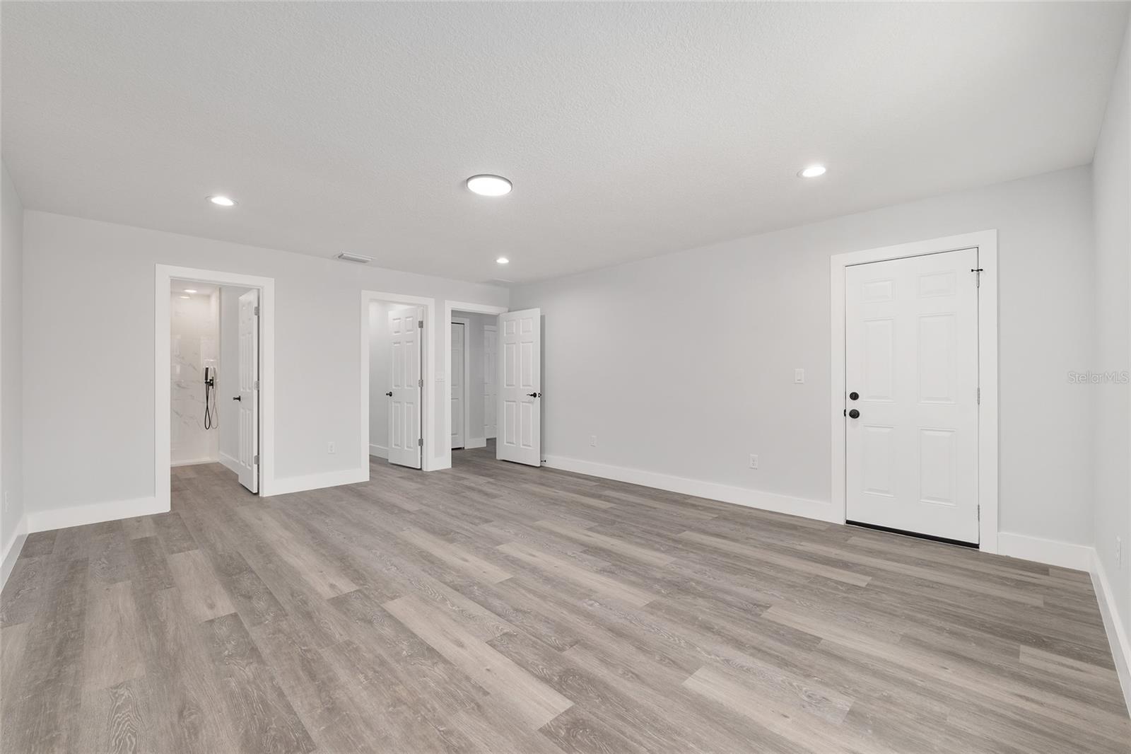 MARION OAKS - Residential