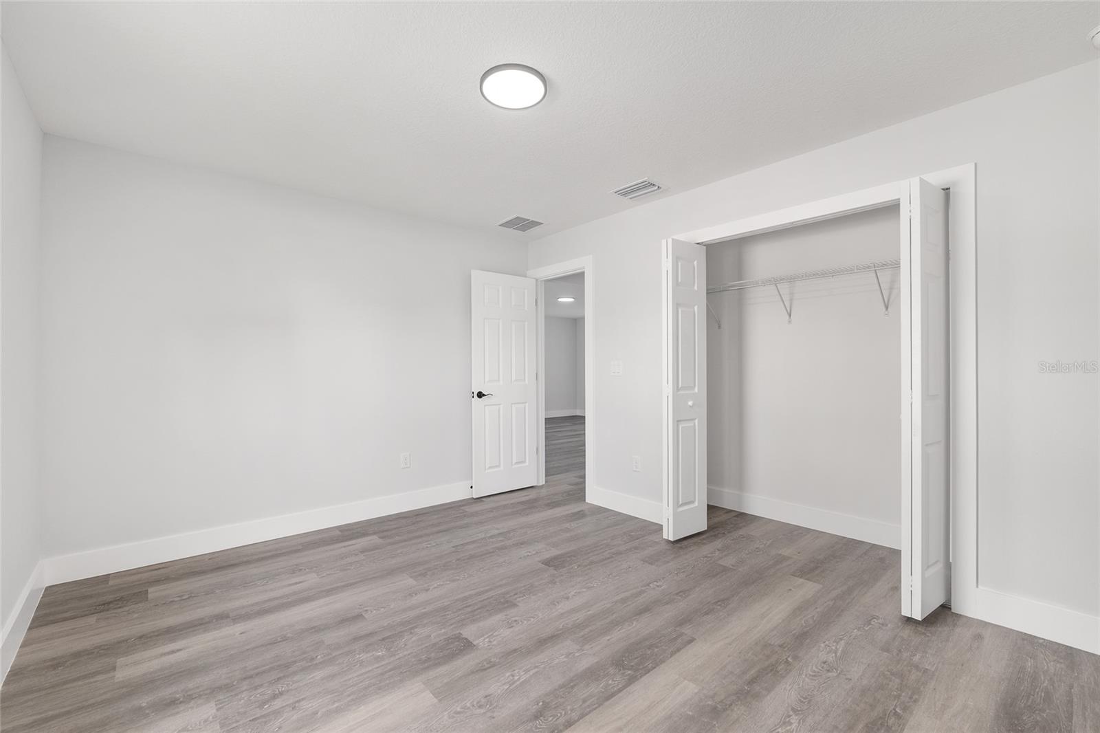 MARION OAKS - Residential
