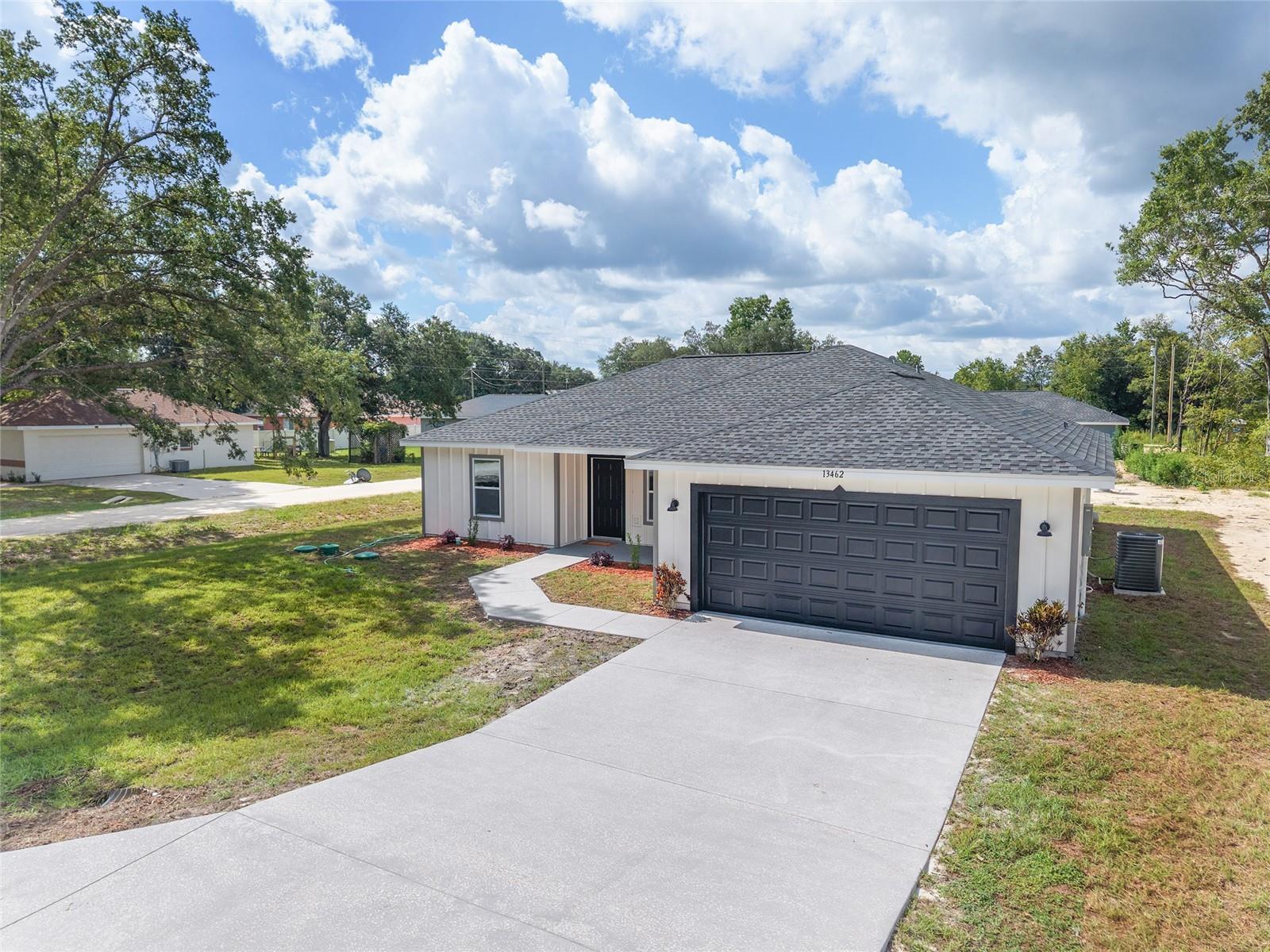 MARION OAKS - Residential