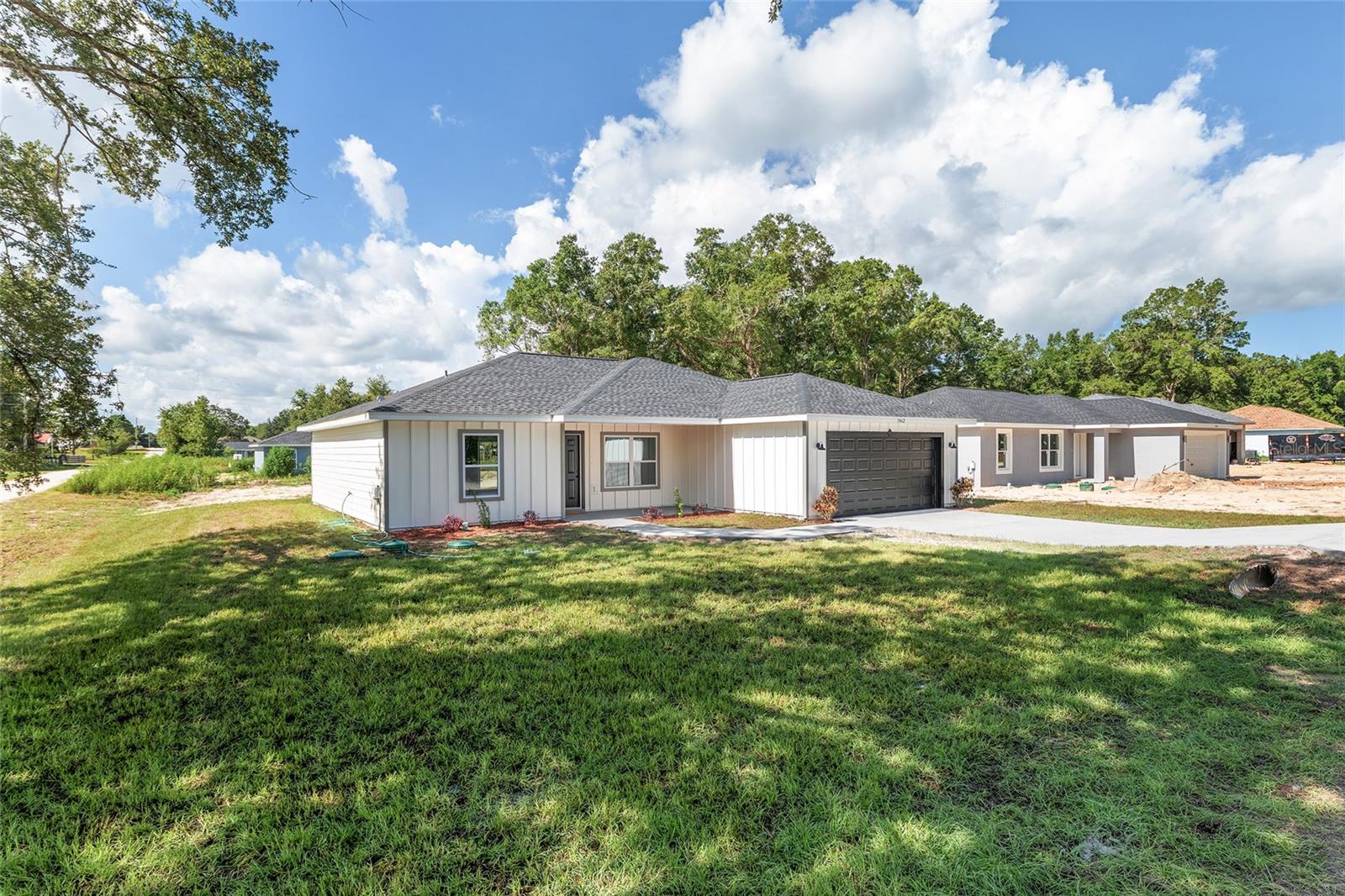 MARION OAKS - Residential