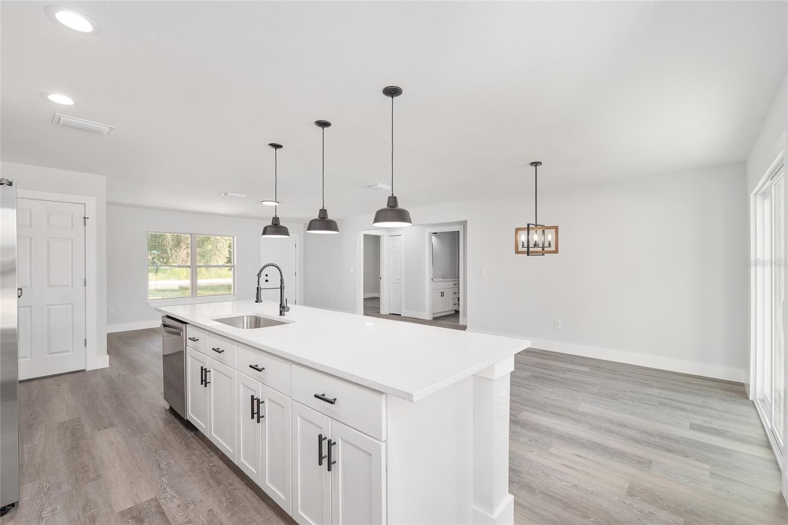 MARION OAKS - Residential