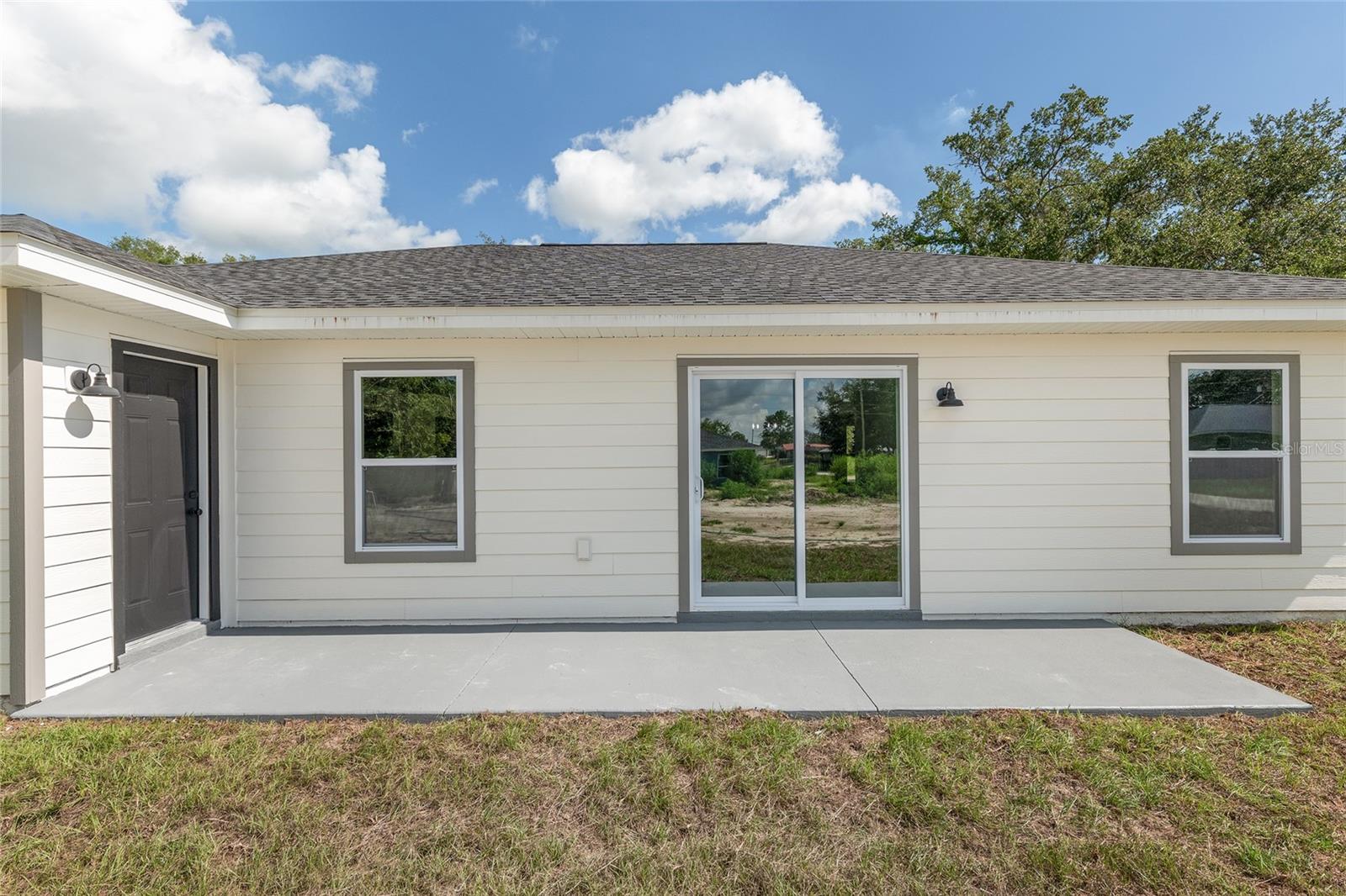 MARION OAKS - Residential