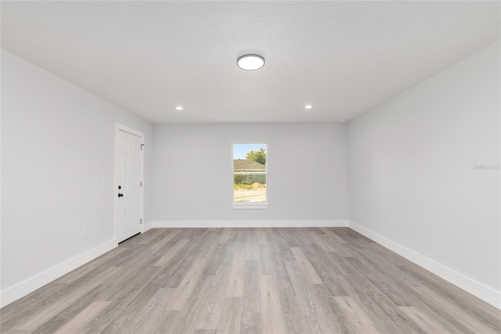 MARION OAKS - Residential