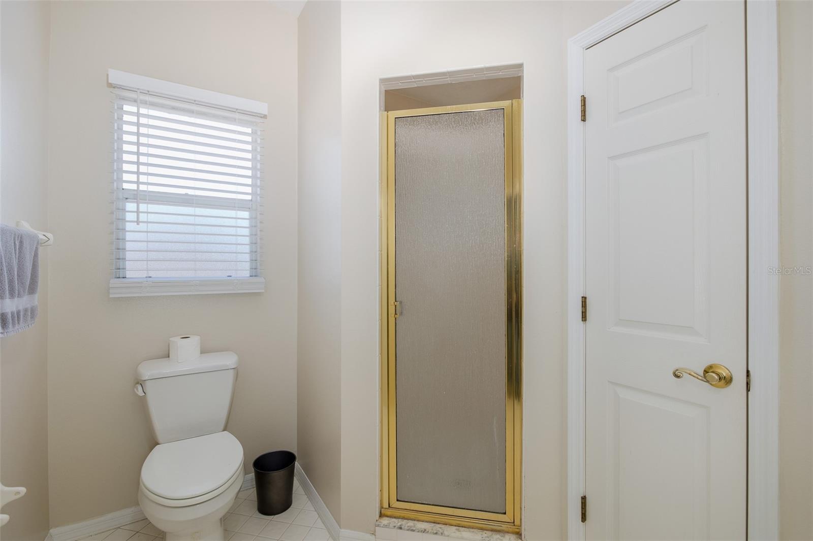 SUTTON PLACE - Residential