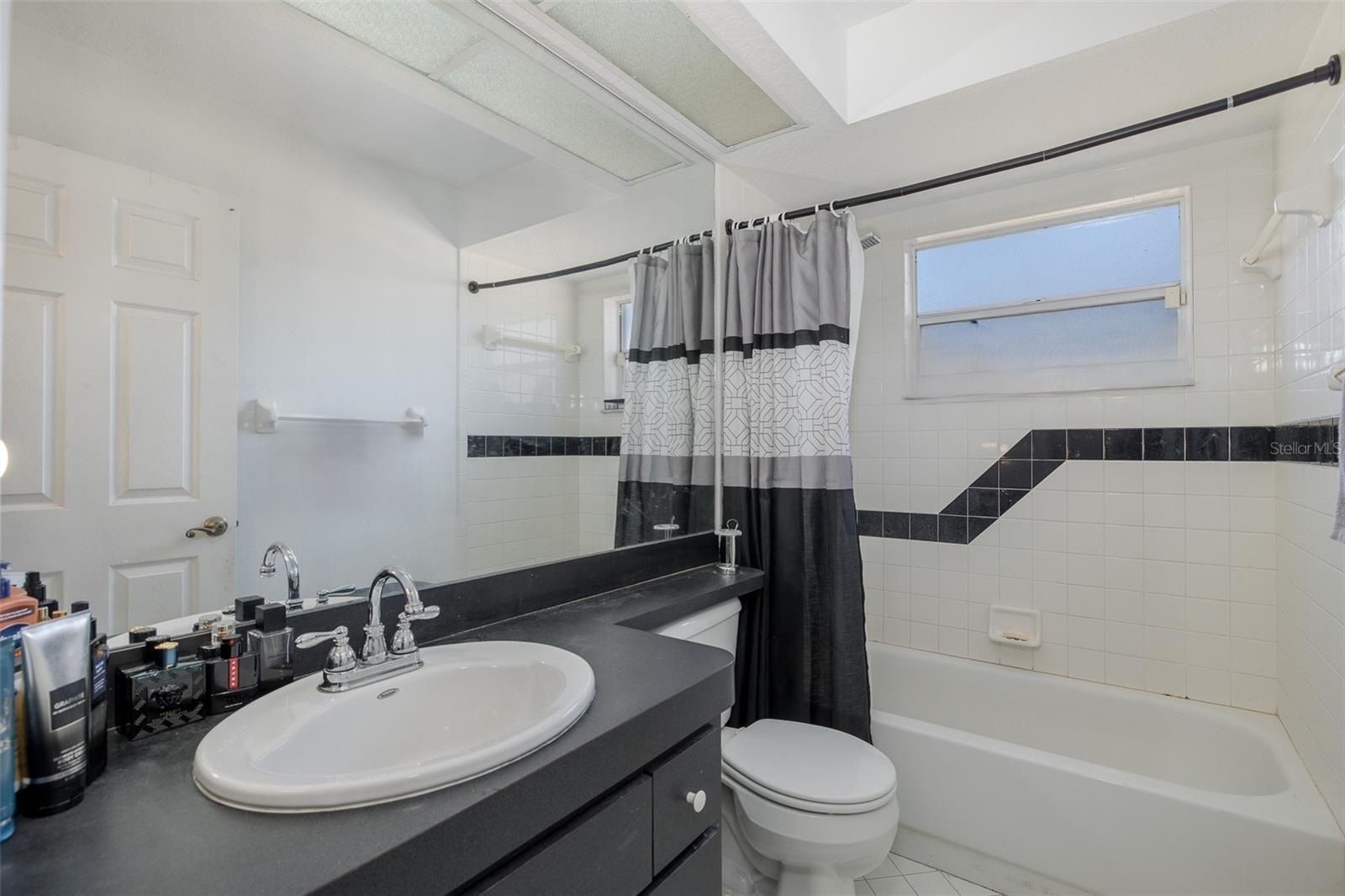 SUTTON PLACE - Residential