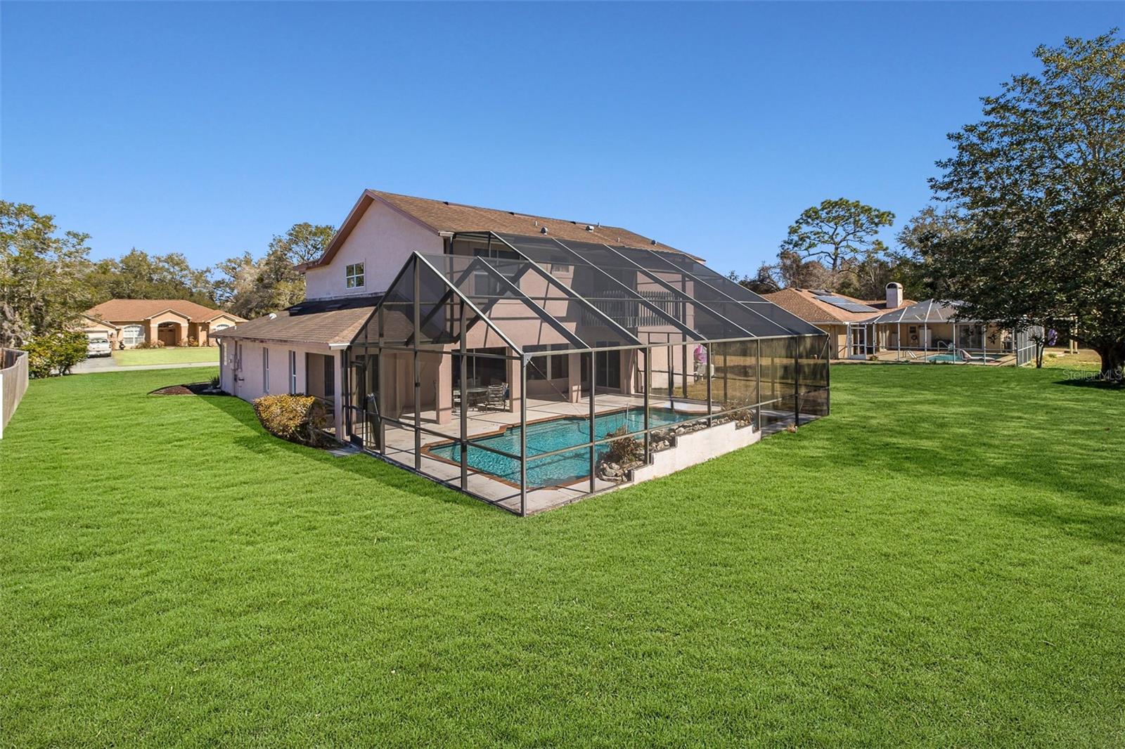 SUTTON PLACE - Residential