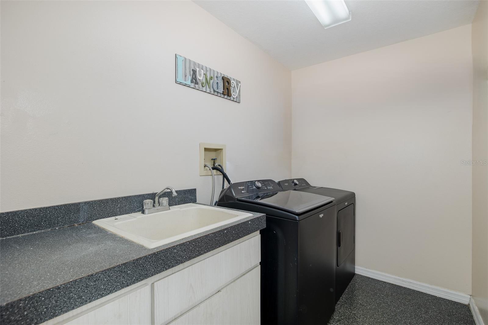 SUTTON PLACE - Residential