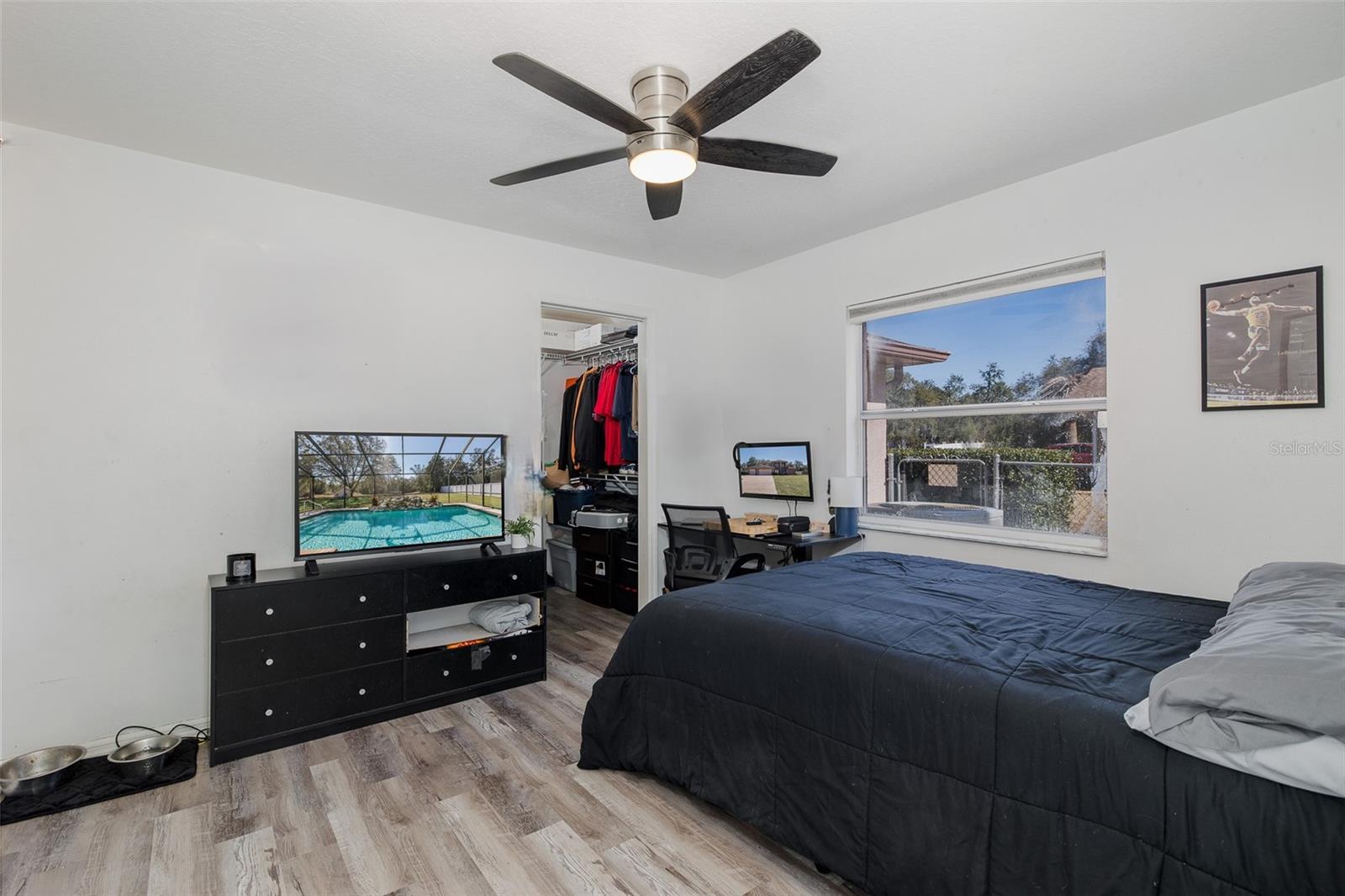 SUTTON PLACE - Residential