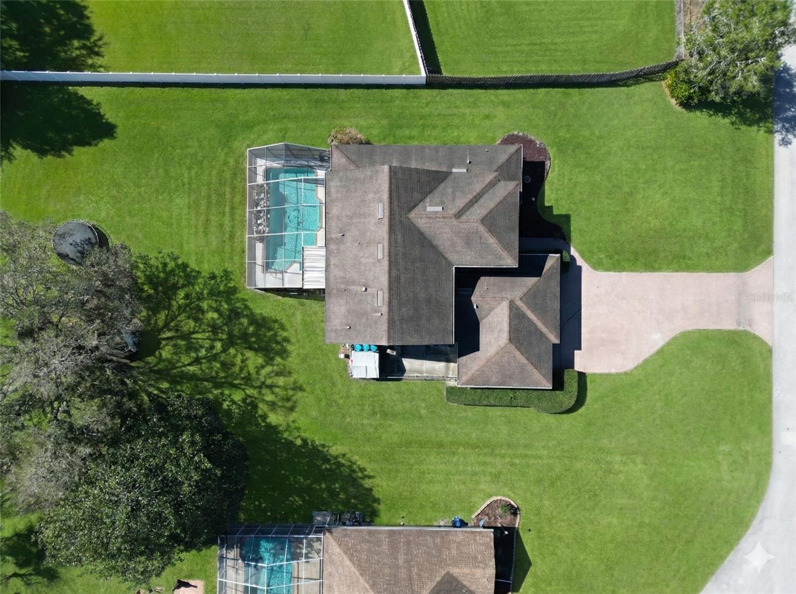 SUTTON PLACE - Residential