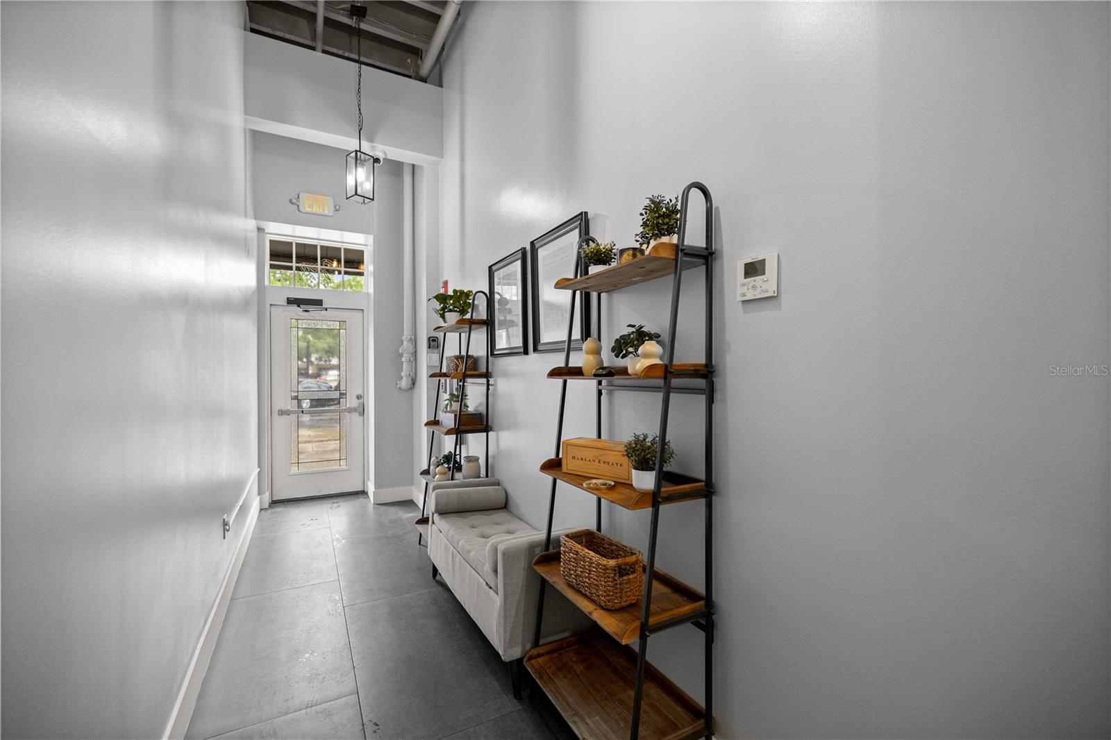 18 S MAGNOLIA AVENUE