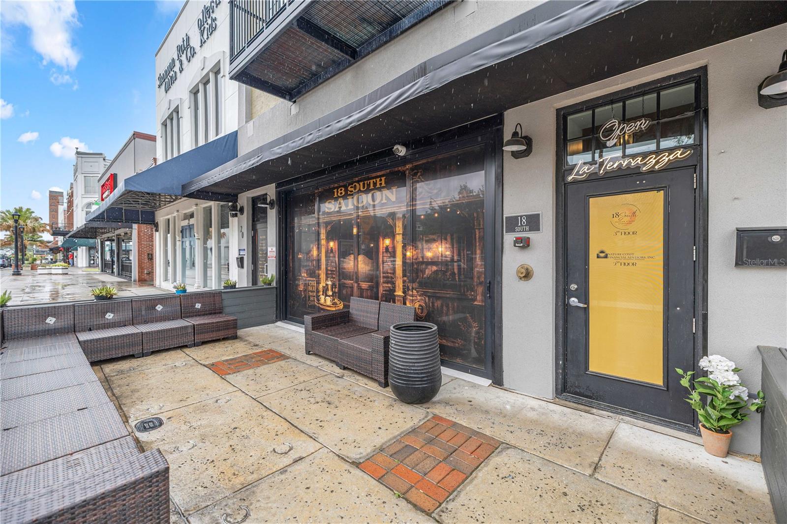 18 S MAGNOLIA AVENUE