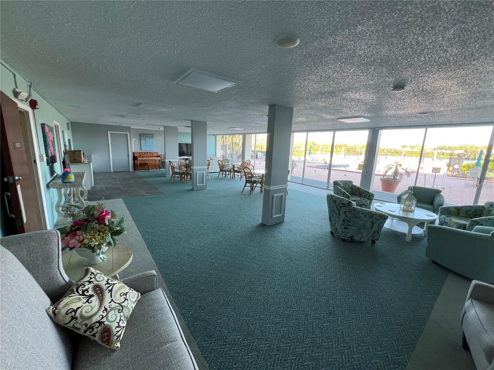 SPRING LAKE TOWERS - Residential