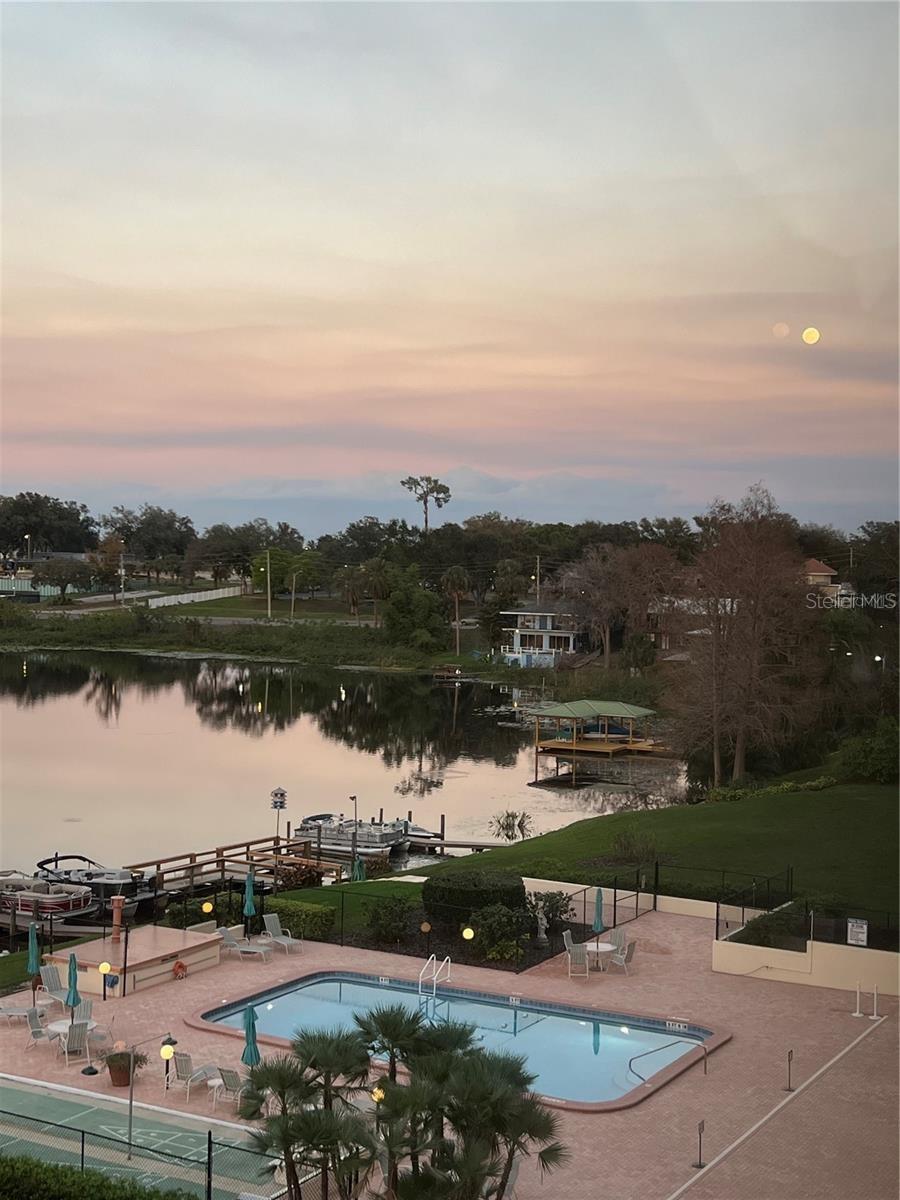 SPRING LAKE TOWERS - Residential