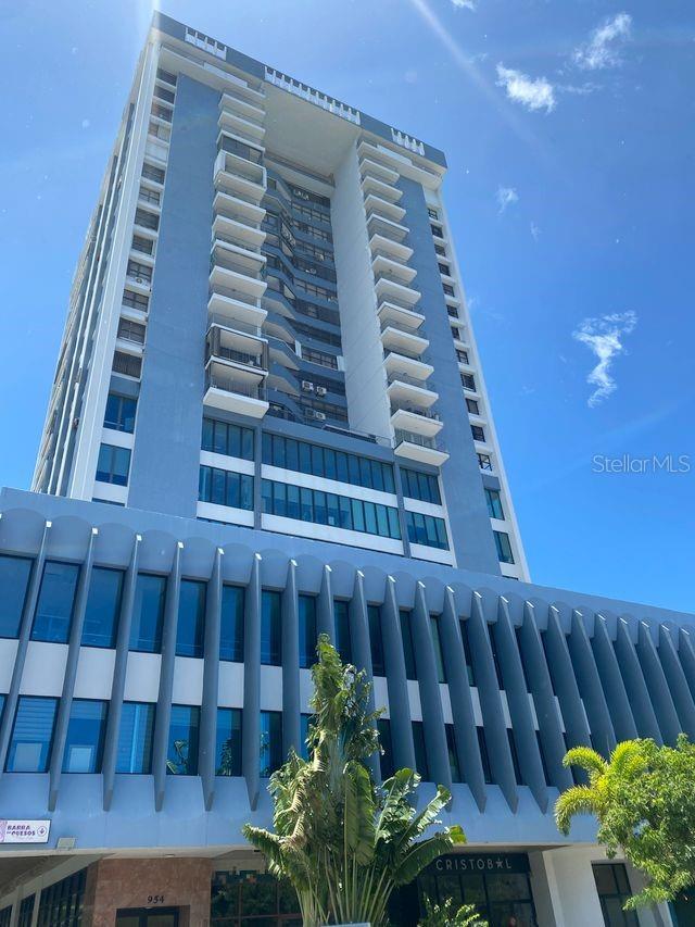 MIRAMAR PLAZA - Commercial Sale