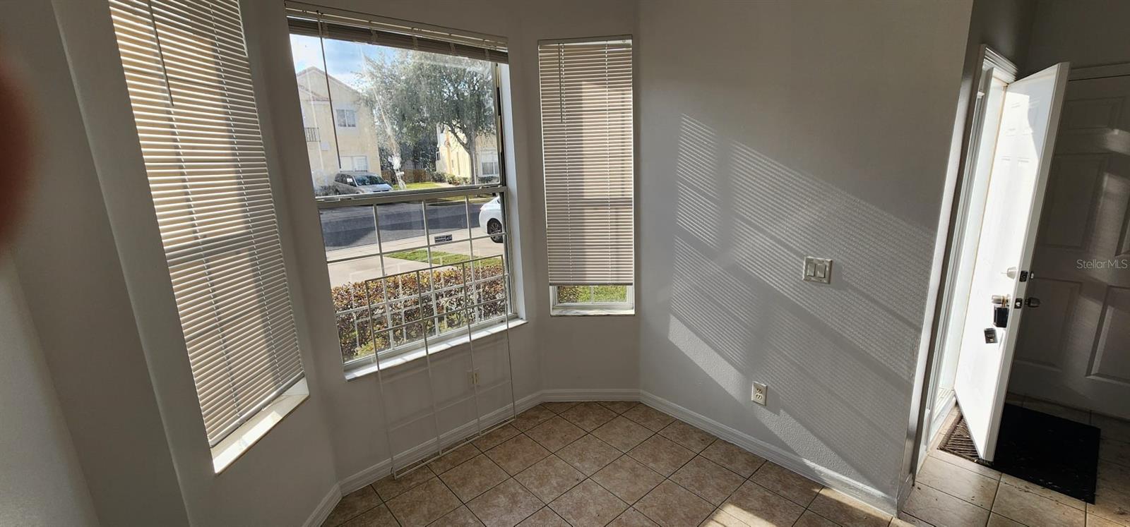 FIESTA KEY - Residential