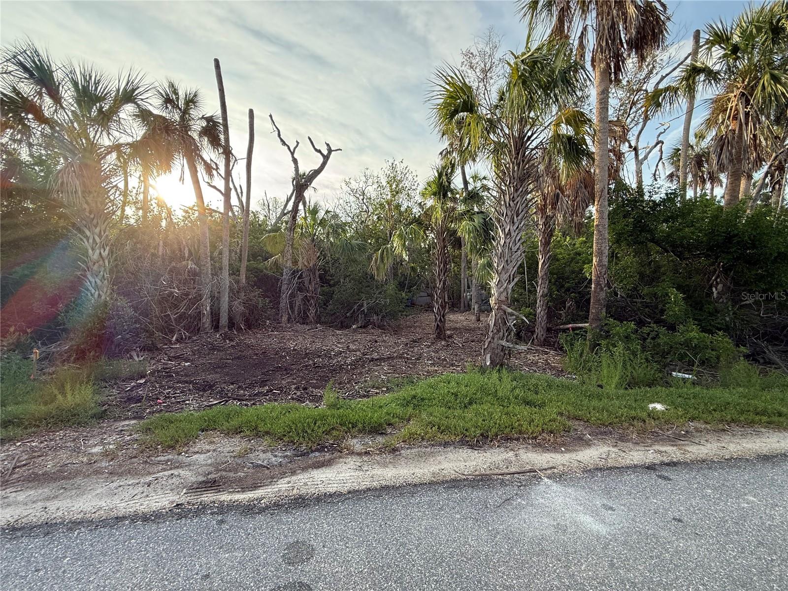 ST MARTINS ESTUARY RETREATS UNIT 01 - Land