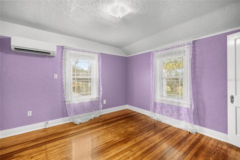 Tiny photo for 1226 SE 9th Avenue, Ocala, FL 34471 (MLS # OM715825)