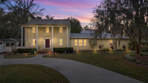 Photo of 1226 SE 9th Avenue, Ocala, FL 34471 (MLS # OM715825)