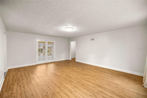 Tiny photo for 1226 SE 9th Avenue, Ocala, FL 34471 (MLS # OM715825)