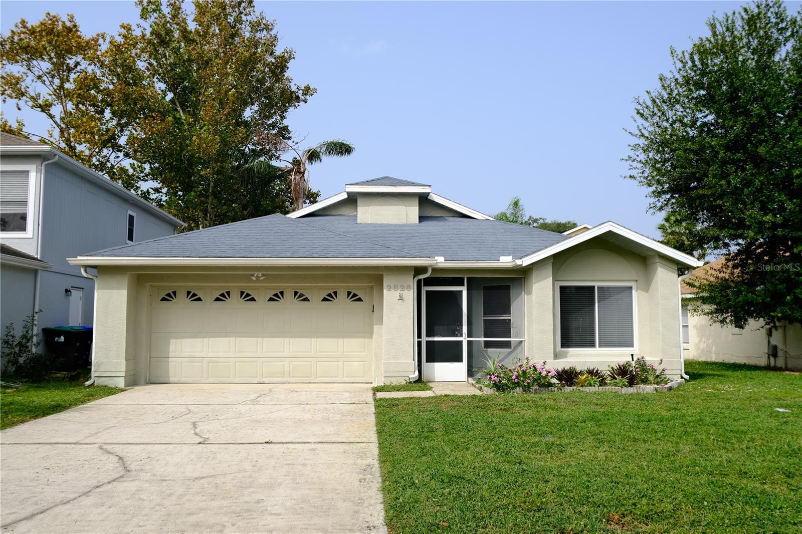 PEMBROOKE - Residential