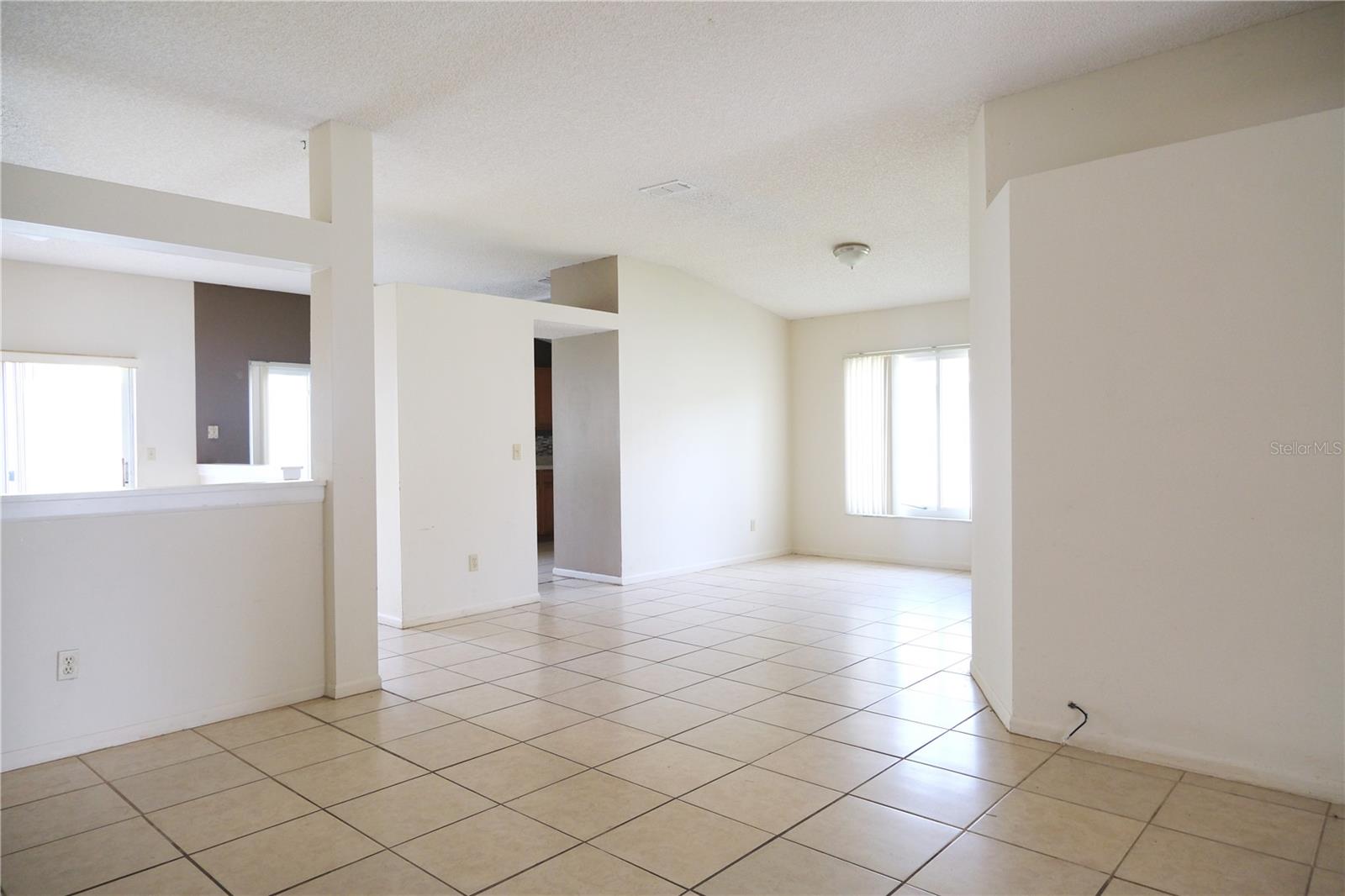 PEMBROOKE - Residential