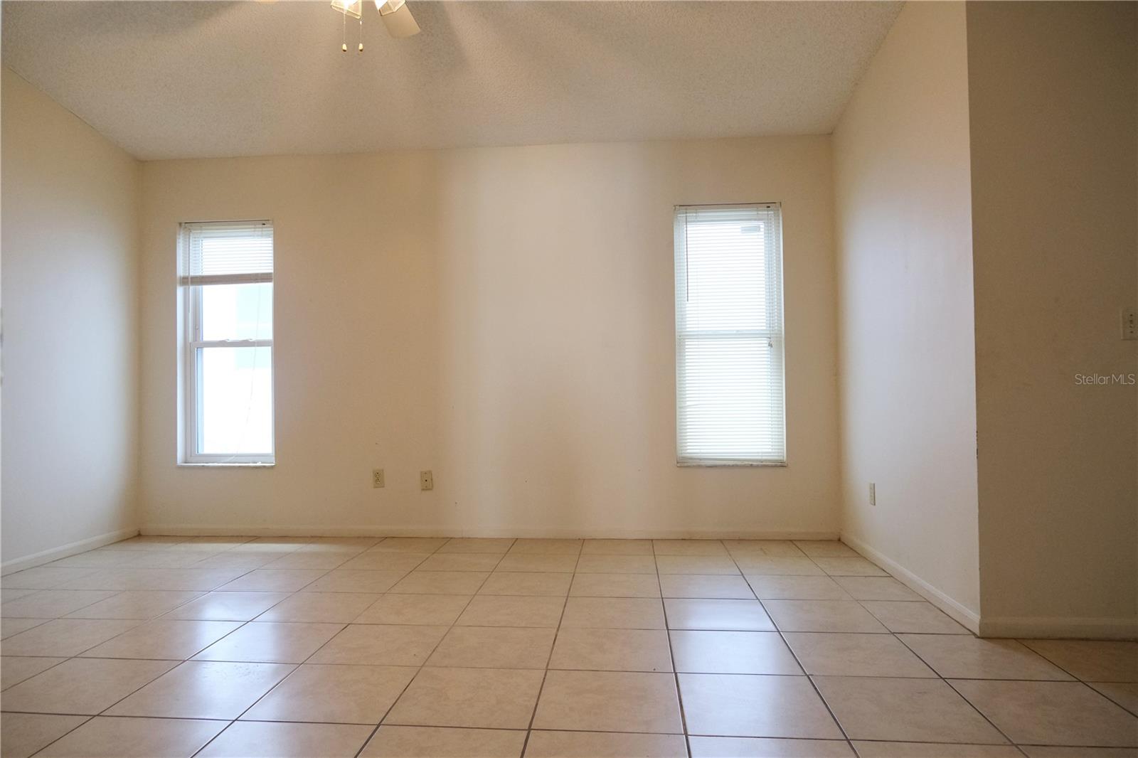 PEMBROOKE - Residential