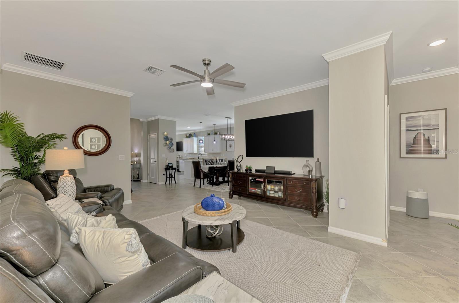 BISCAYNE LANDING - Residential